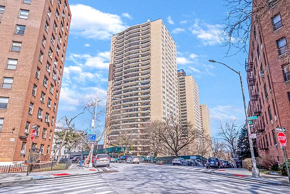 Sold by INTEGRITY CORE REALTY | media 35