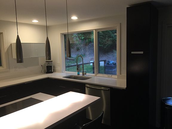 4th image of 8309 NE Blakely Heights Dr