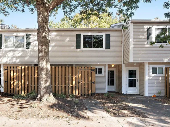 220 Elizabeth St APT D9, Chapel Hill, NC 27514
