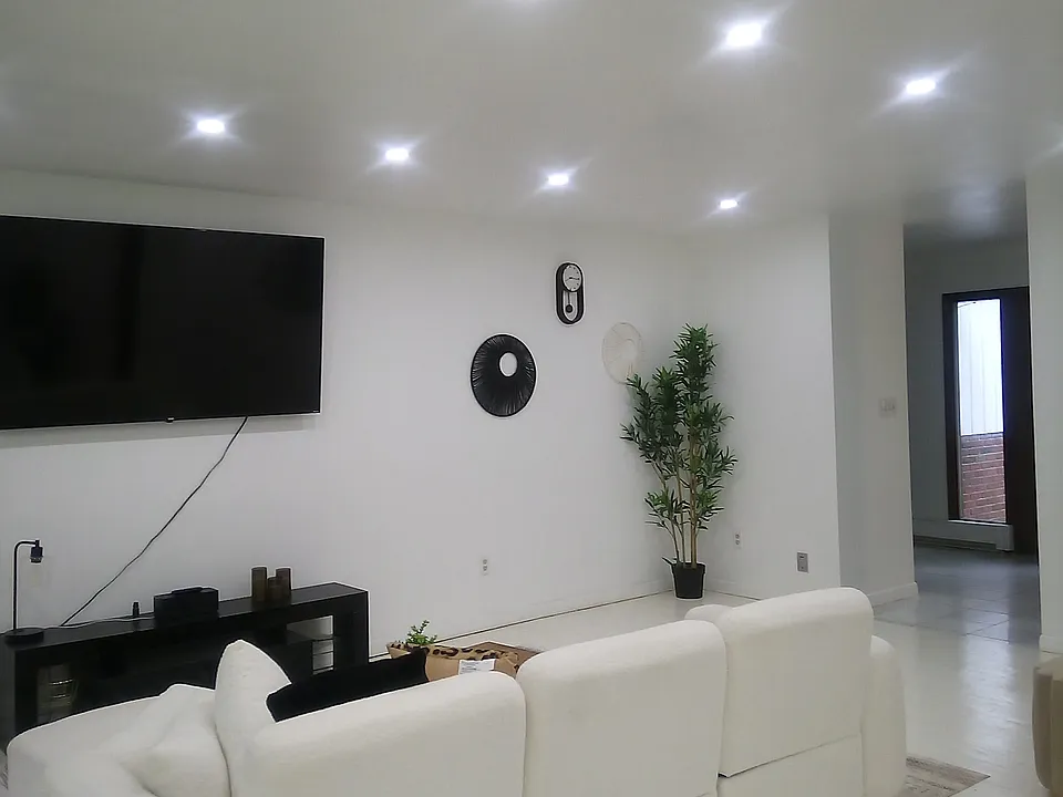 15 Sunset Dr