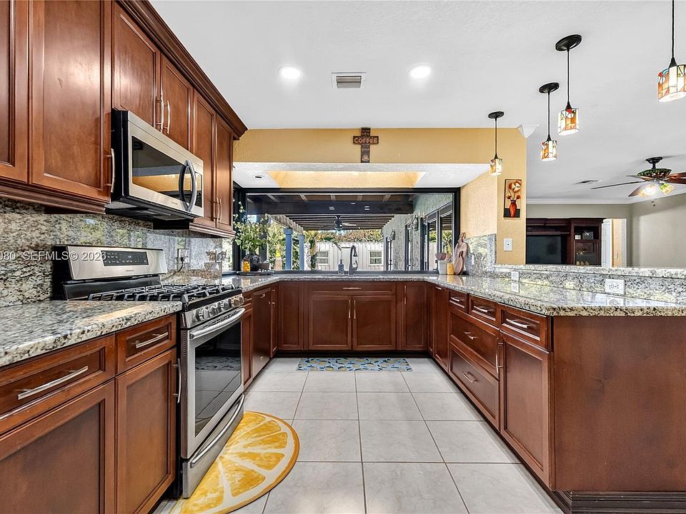 19225 SW 186th St, Miami, FL 33187 | Zillow