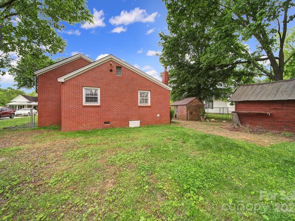 5573 Main St, Fort Lawn, SC 29714