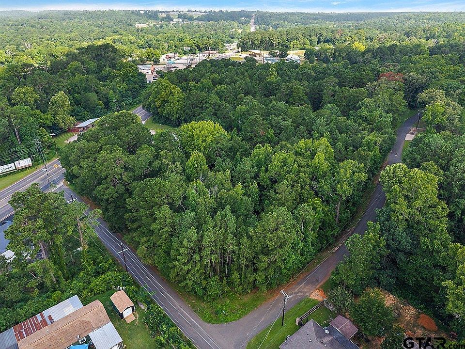 1st image of Forest Hills Dr