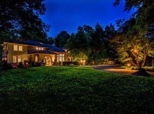 3111 N Monroe St, Arlington, VA 22207