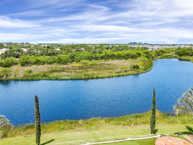 12101 SW Aventino Dr — Photo 3