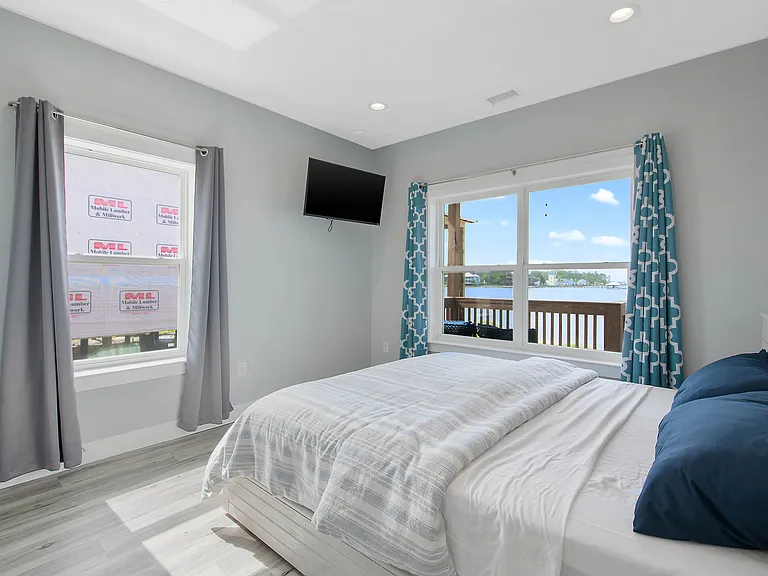 486 Beatrice Point Rd — Photo 36