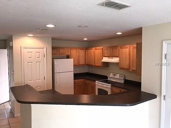 2nd image of 2414 Hassonite St