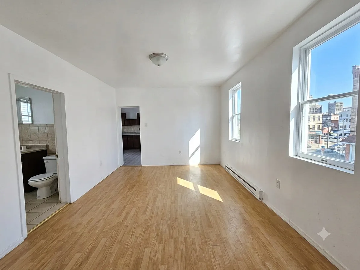 39 Elm Street - 1 — Photo 2