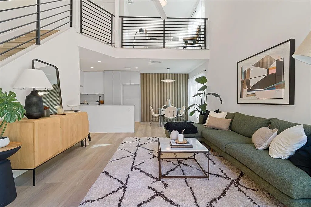 2 bed, 1144 sqft, $2,250 — Photo 2