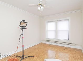 707 W Brompton Ave #32DR, Chicago, IL 60657