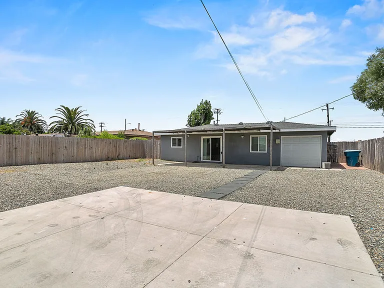 13192 Edwards St — Photo 14