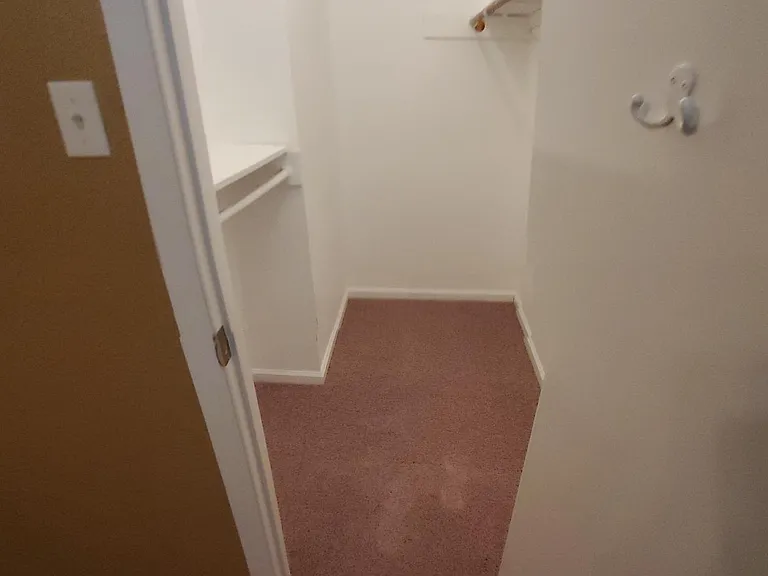 2nd Bedroom Walkin Closet
