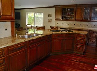 963 15th Pl, Hermosa Beach, CA 90254