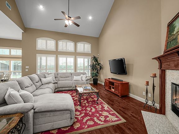 4th image of 14026 Peoria Ln