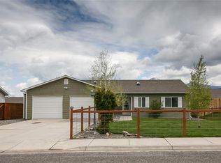 706 Northern Lights Rd, Livingston, MT 59047