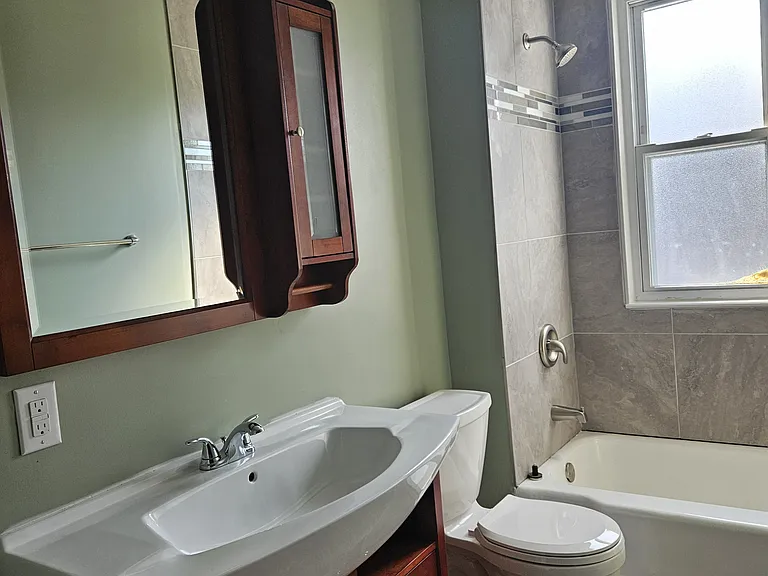 313 Walnut St — Photo 15