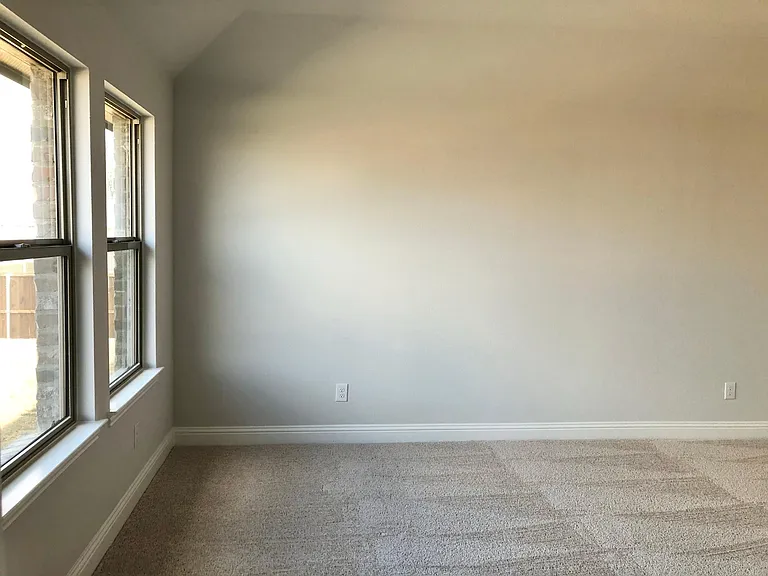 1261 Sharp St — Photo 17