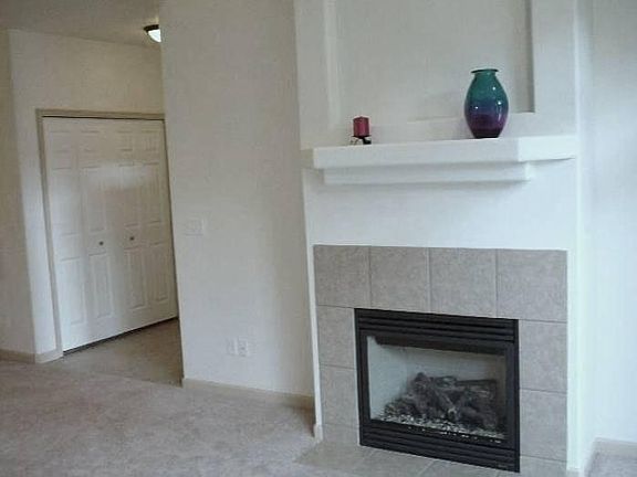 Gas fireplace-coat closet