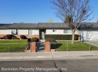 1482 E Frances Ave, Tulare, CA 93274