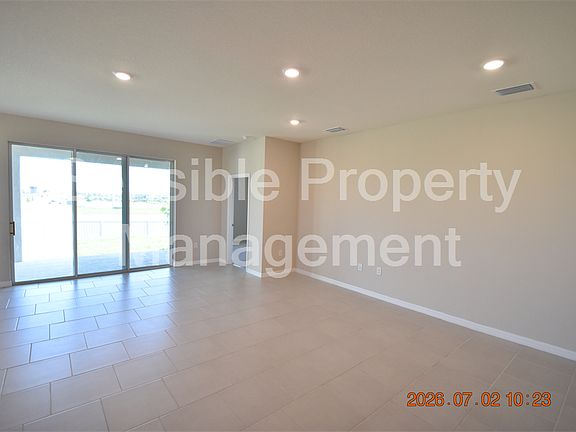 3rd image of 32003 Conchshell Sail St