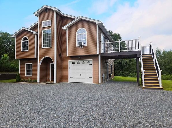 5701 West Berkshire Road, Berkshire, VT 05450