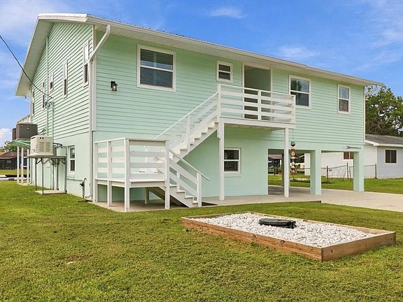 3rd image of 2060 NW 19TH STREET