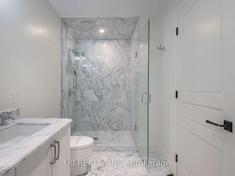 1451 Wellington St W #405 — Photo 19
