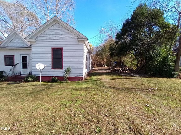2nd image of 615 Greenwood St