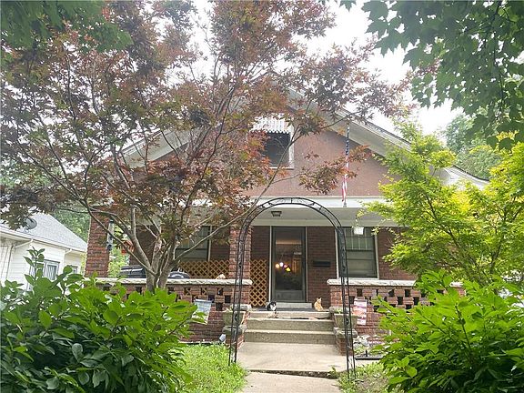 2nd image of 521 E Kansas Ave