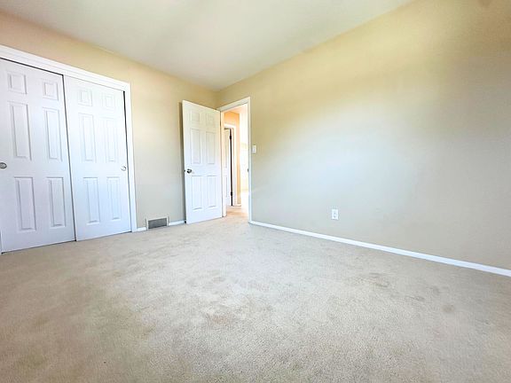 5th image of 1407 Parkway Dr #1409