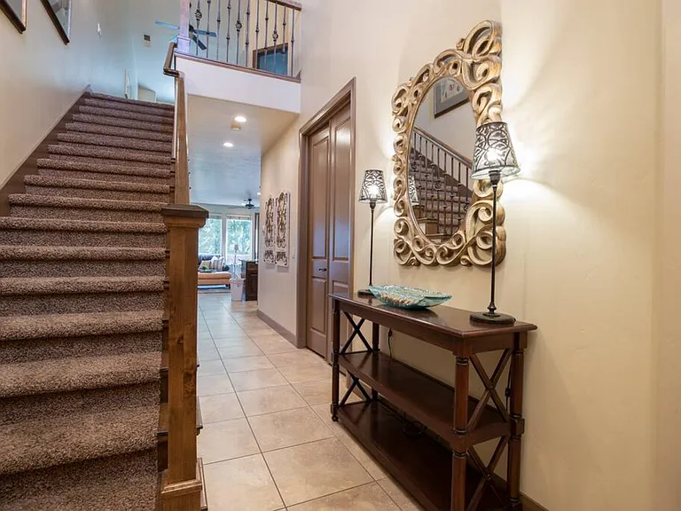 E Torrey Pines Dr — Photo 17