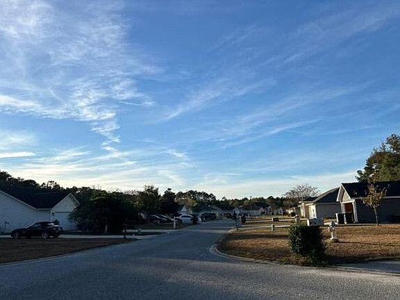 4th image of 111 Sago Palm Dr