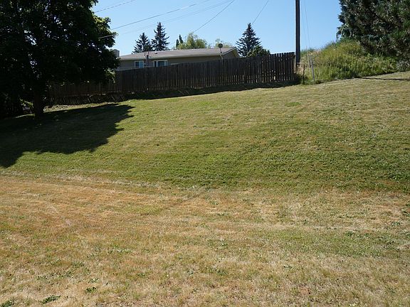 Shared yard space