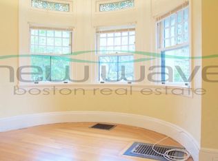 304 Commonwealth Ave #2, Boston, MA 02115