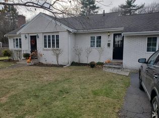 50 Garden Pkwy, Norwood, MA 02062