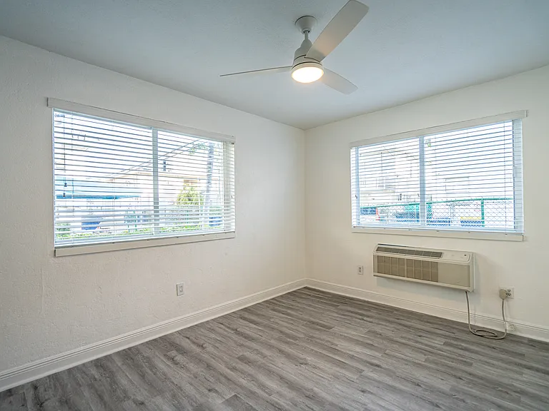 7315 Carlyle Ave #6 — Photo 13