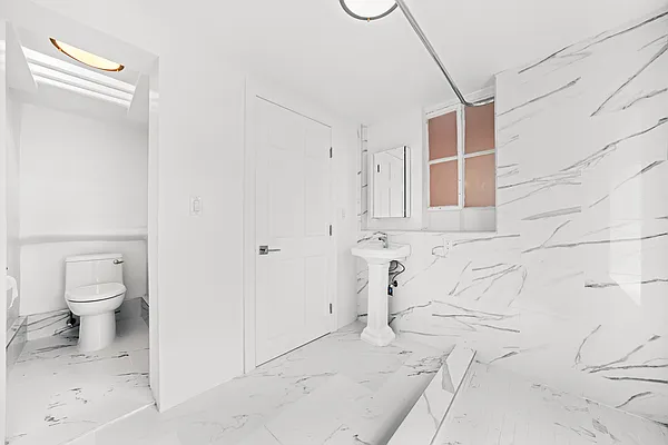Rented by REAL New York | media 9