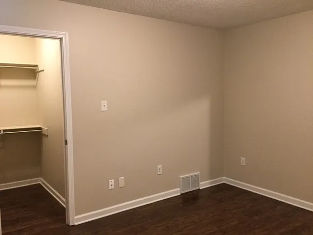 13148 Braybourne Pkwy — Photo 10