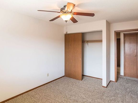 3rd image of 415 E Minnesota St #1011