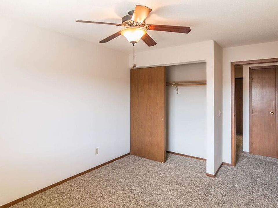 1st image of 415 E Minnesota St #5110