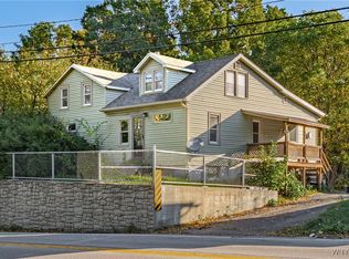 5047 Townline Rd, Sanborn, NY 14132