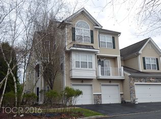 22 Ridge Ct #2, Pompton Lakes, NJ 07442