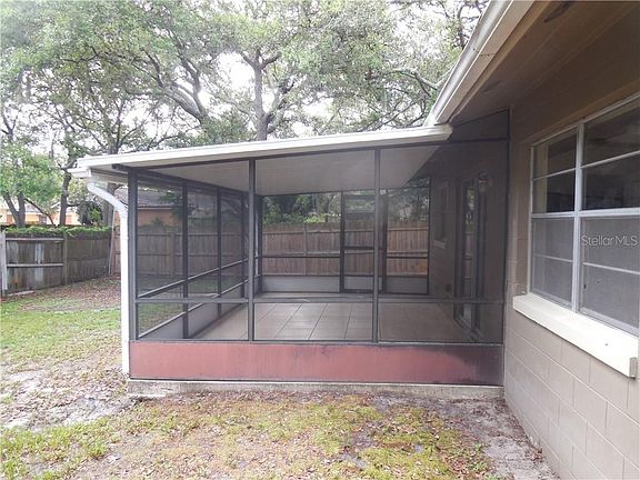 4th image of 915 Turtle Mound Dr