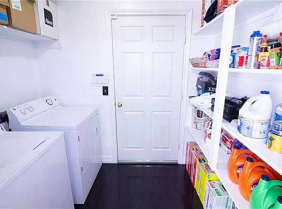 5th image of 2202 Blue Bayou Dr