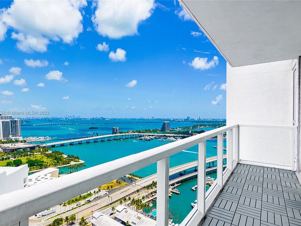 1st image of 244 Biscayne Blvd APT 3604