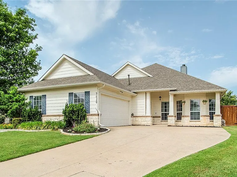 9620 Log Run Ct — Photo 1