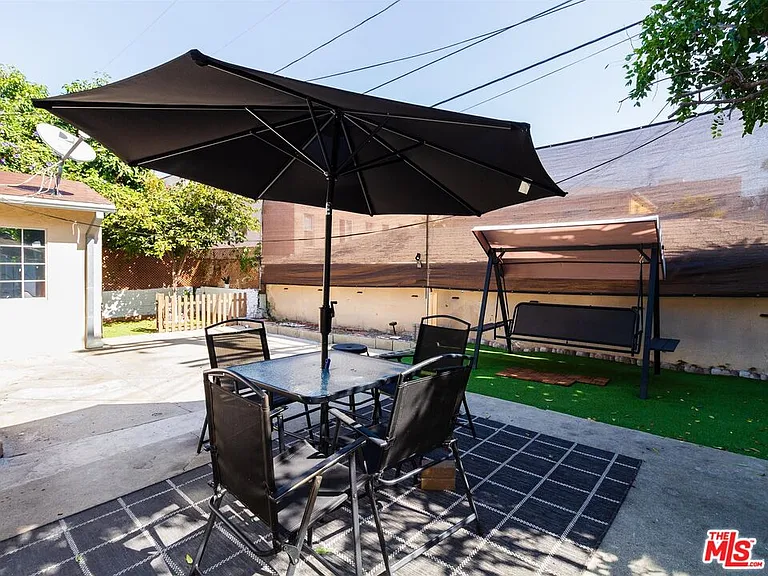 138 S Madison Ave — Photo 30