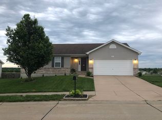 2292 Paige Marie Dr, Warrenton, MO 63383