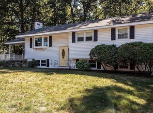 2 Princeton Rd, Burlington, MA 01803