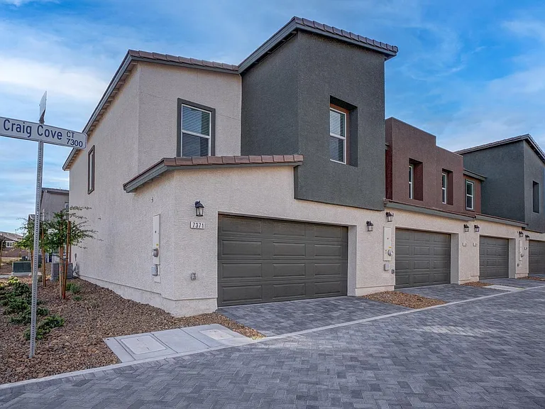 7371 Craig Cove Ct — Photo 35